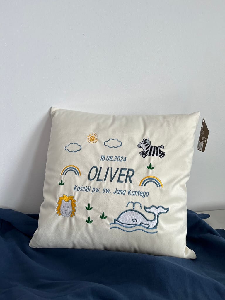 siuvinejimas ant pagalves, siuvinejimas ant drabuziu, siuvinejimas kaune, siuvinejimas vilniuje, siuvinejimas klaipedoje, siuvinejimas personalizuotai, siuvinejimas ant aprangos, siuvinejimas vilniuje, siuvinejimas klaipedoje