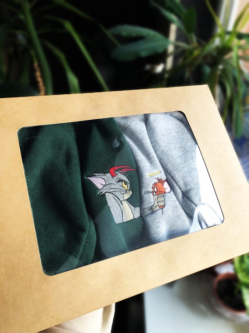 Siuvinejimas kryzeliu kaune, siuvinejimas ant drabuziu, siuvinejimas seimai, siuvinejimas ant vaikisku drabuziu, siuvinejimas visiems, dovanos visiems, dovanos seimai, personalizuotas siuvinejimas, individualus siuvinejimas